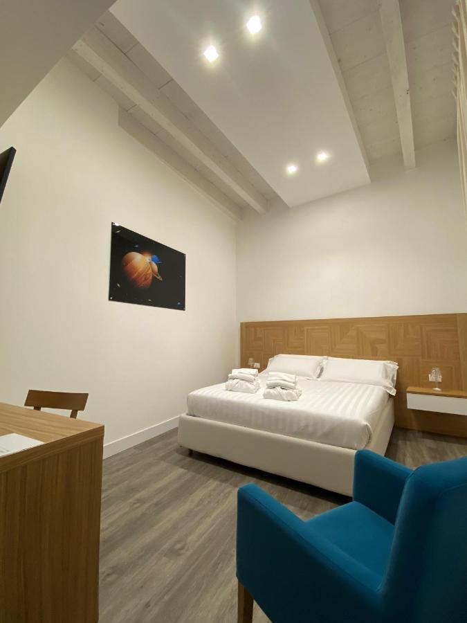Star Suite Taranto Exteriör bild