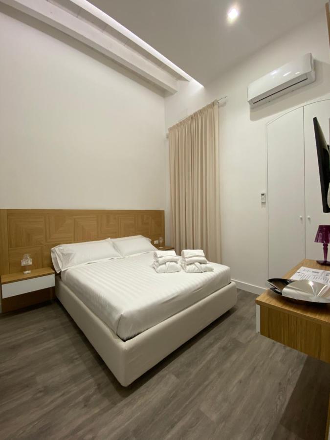 Star Suite Taranto Exteriör bild